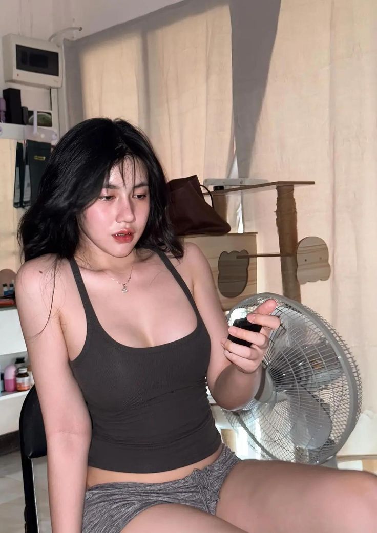 Viral Hijab 2025 Bibirmu Bergetar Saat Namaku Kuucap Perlahan Artis Indonesia Terbaru 2025